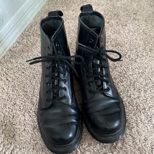 Black Dr Martens (mens)